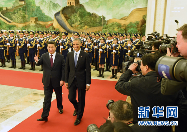 11月12日，國家主席習(xí)近平在北京人民大會堂舉行歡迎儀式，歡迎美國總統(tǒng)奧巴馬對中國進(jìn)行國事訪問。 新華社記者 劉建生 攝