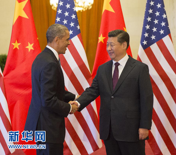 11月12日，國家主席習(xí)近平在北京人民大會(huì)堂舉行歡迎儀式，歡迎美國總統(tǒng)奧巴馬對(duì)中國進(jìn)行國事訪問。 新華社記者 李學(xué)仁 攝