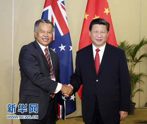 11月22日，國(guó)家主席習(xí)近平在斐濟(jì)楠迪會(huì)見(jiàn)庫(kù)克群島總理普納。新華社記者丁林?jǐn)z 