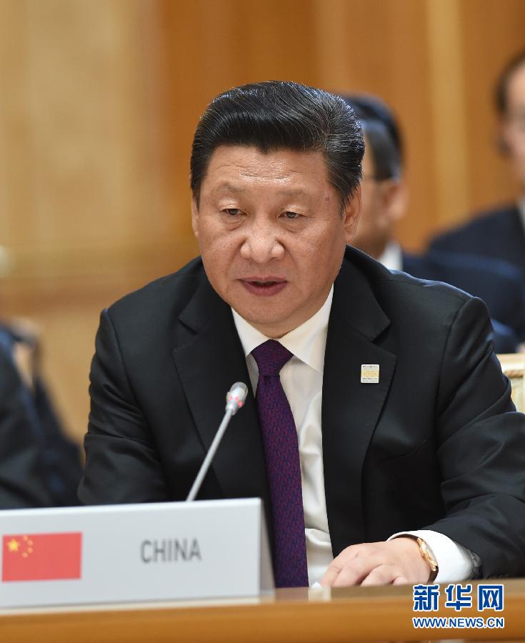 7月9日，金磚國家領(lǐng)導(dǎo)人第七次會晤在俄羅斯烏法舉行。中國國家主席習(xí)近平、俄羅斯總統(tǒng)普京、巴西總統(tǒng)羅塞夫、印度總理莫迪、南非總統(tǒng)祖馬出席。這是習(xí)近平發(fā)表題為《共建伙伴關(guān)系　共創(chuàng)美好未來》的主旨講話。新華社記者 饒愛民 攝 