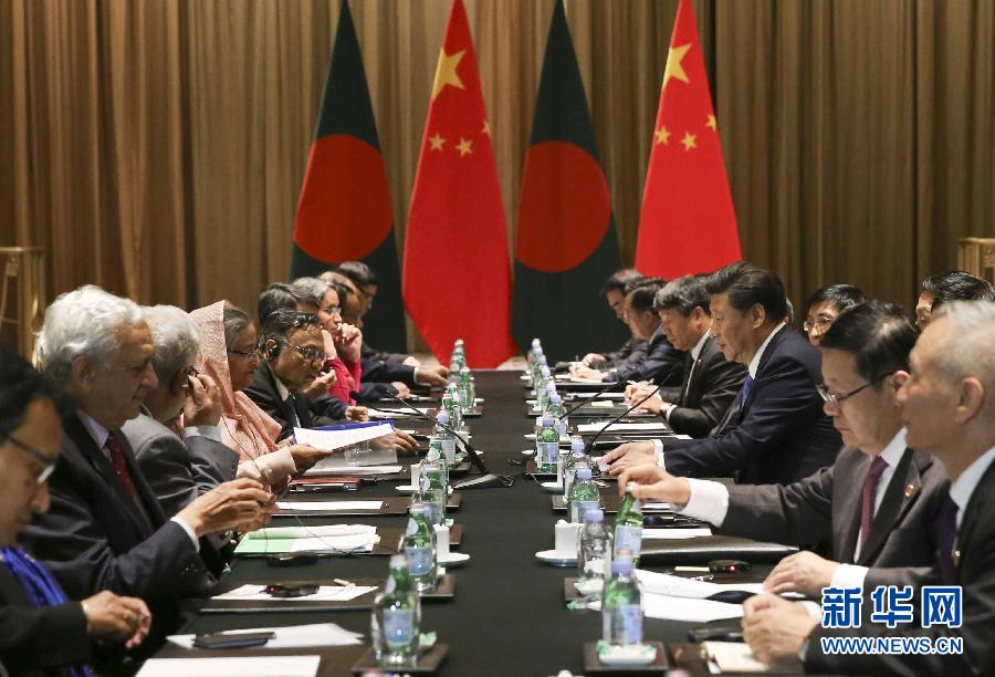 9月26日，國(guó)家主席習(xí)近平在紐約會(huì)見(jiàn)孟加拉國(guó)總理哈西娜。新華社記者蘭紅光攝 