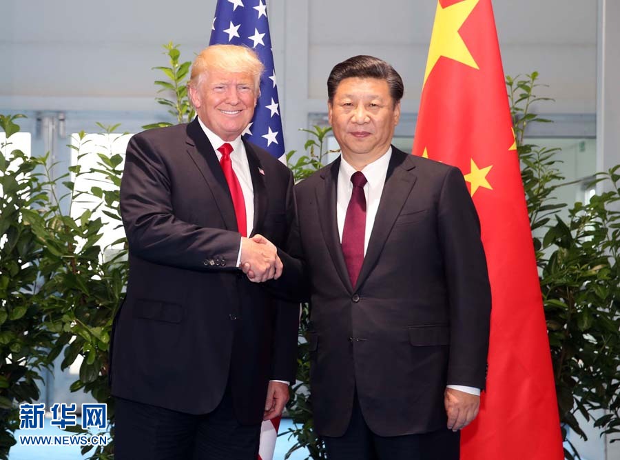7月8日，國家主席習(xí)近平在二十國集團(tuán)領(lǐng)導(dǎo)人漢堡峰會(huì)閉幕后會(huì)見美國總統(tǒng)特朗普，就中美關(guān)系及共同關(guān)心的重大國際和地區(qū)問題深入交換意見。新華社記者 姚大偉 攝