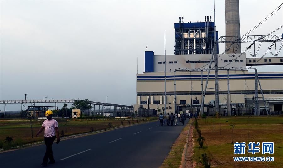 （新華全媒頭條&middot;圖文互動(dòng)）（7）特稿：為互利合作注入新動(dòng)力　為互聯(lián)互通開(kāi)辟新空間&mdash;&mdash;寫(xiě)在習(xí)近平主席赴印度出席中印領(lǐng)導(dǎo)人第二次非正式會(huì)晤并對(duì)尼泊爾進(jìn)行國(guó)事訪問(wèn)之際