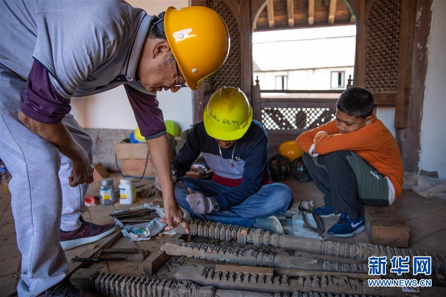 （習(xí)近平出訪配合稿&middot;圖文互動(dòng)）（2）通訊：尼泊爾工藝家和中國文物修復(fù)師的歷史之約