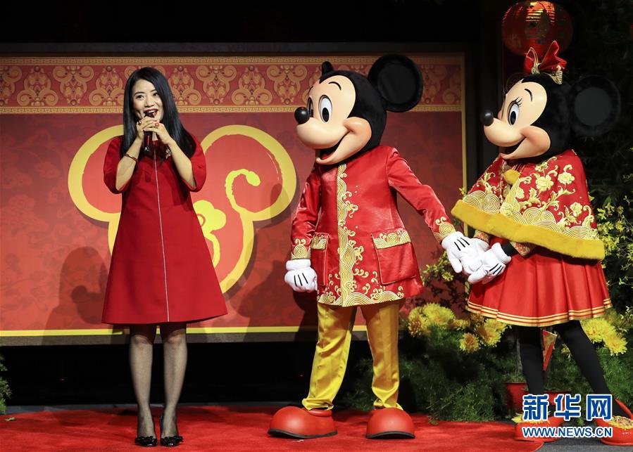 （國際&middot;圖文互動(dòng)）（4）通訊：美國迪士尼加州冒險(xiǎn)樂園紅紅火火迎鼠年