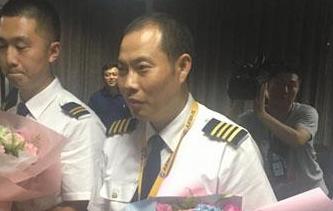 空中驚魂 奇跡備降！&ldquo;英雄機組&rdquo;太牛了