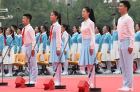 聽共青團(tuán)員和少先隊(duì)員的心聲：請(qǐng)黨放心，強(qiáng)國有我！